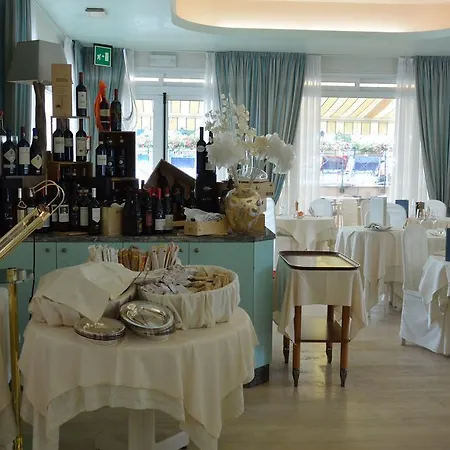 Miramare Hotel 4*